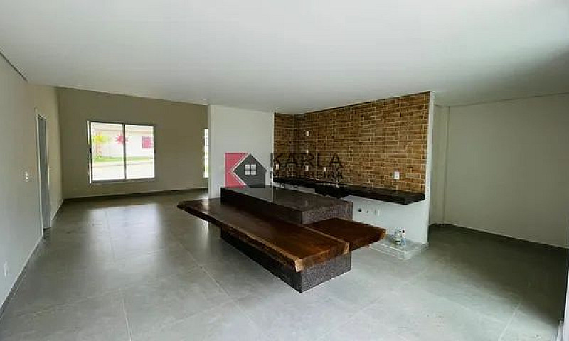 Casa 03 Quartos E 01...
