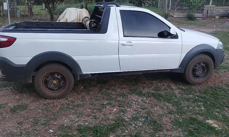 Fiat Strada Working ...