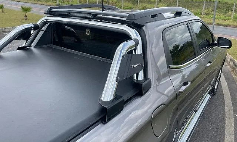 Fiat Toro Freedom 1....