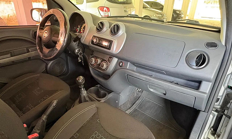 Fiat Uno Economy 1.4...