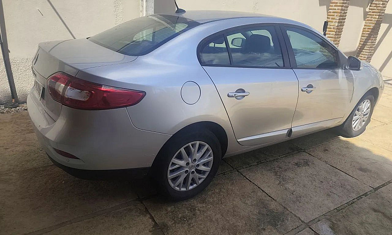 Renault Fluence Sed....