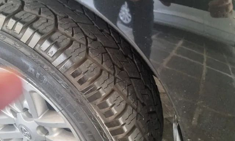 Toyota Hilux Sw4 Srv...