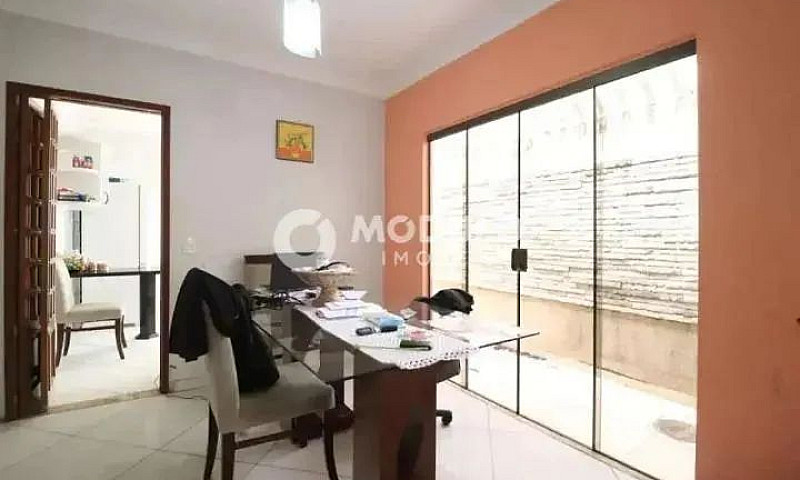 Casa Residencial Dis...