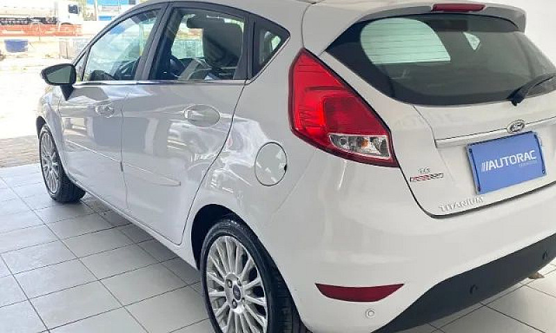 Ford Fiesta Tit./Tit...
