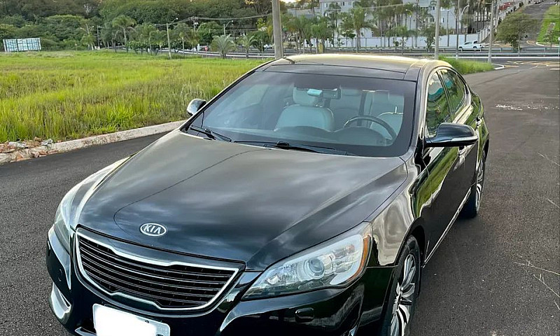 Kia Motors Cadenza E...