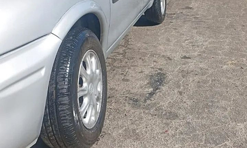 Chevrolet Corsa Wind...