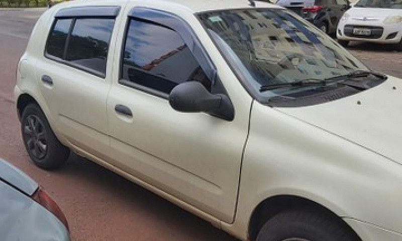 Renault Clio 2013/14...