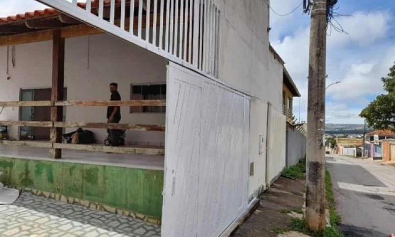Vende-Se Casa (Morad...