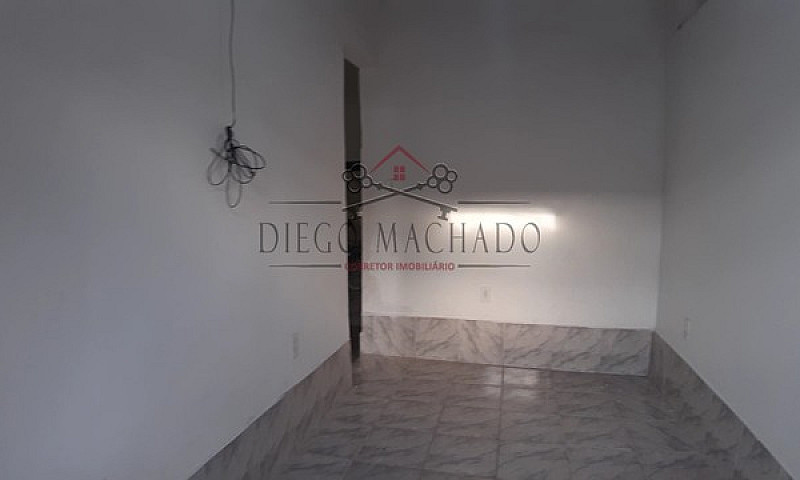 Condomínio Com 6 Cas...