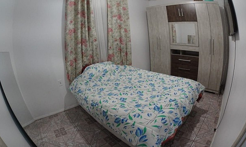 Casa Com 2 Dormitóri...