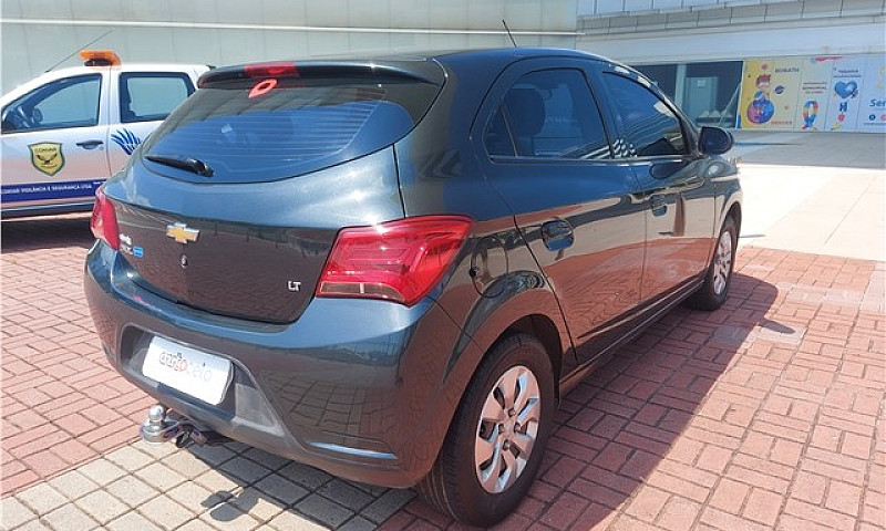 Chevrolet Onix 2018 ...