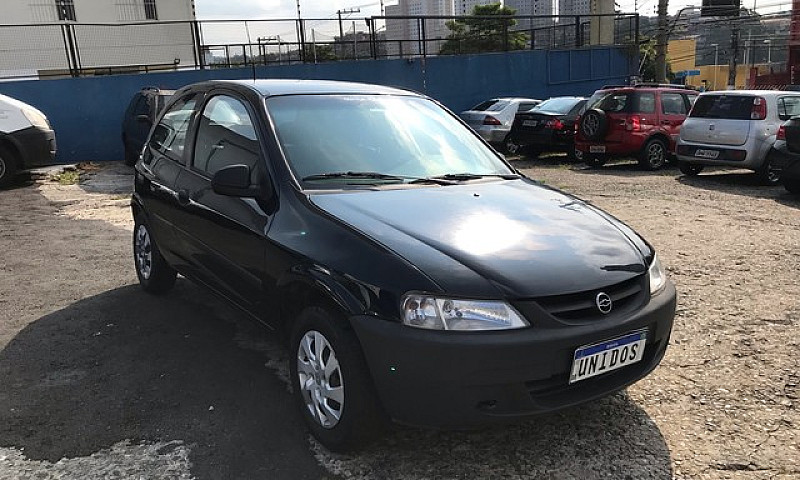 Chevrolet Celta 2002...