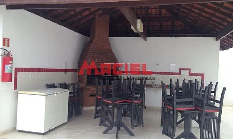 Apartamento Padrão E...