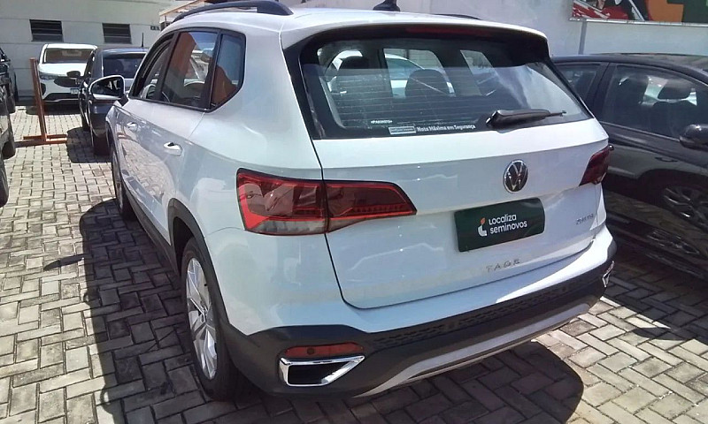 Volkswagen Taos Comf...