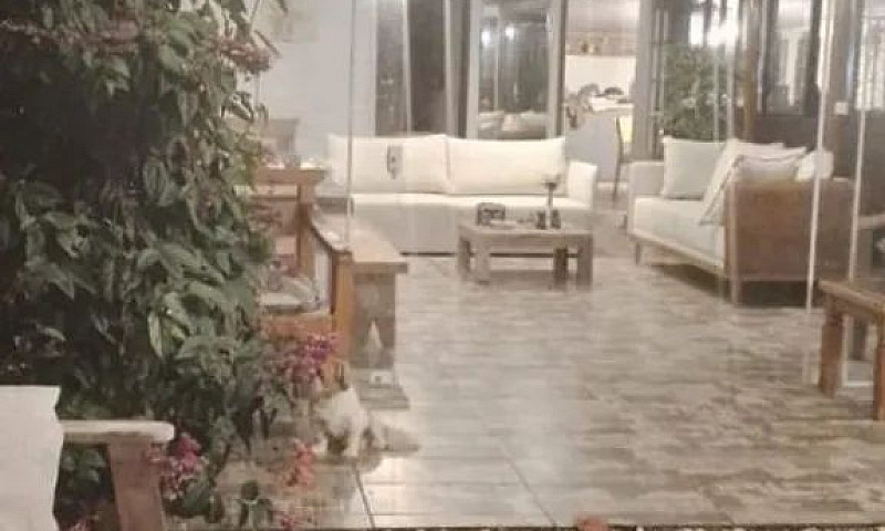Casa Ampla Ao Lado D...