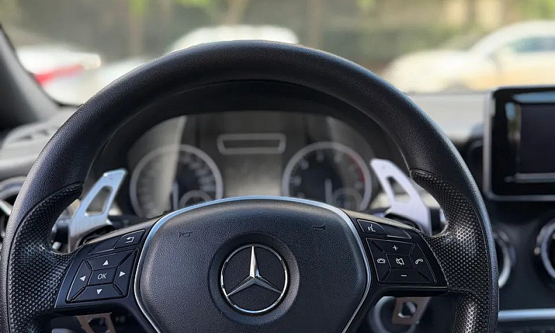 Mercedes-Benz Classe...