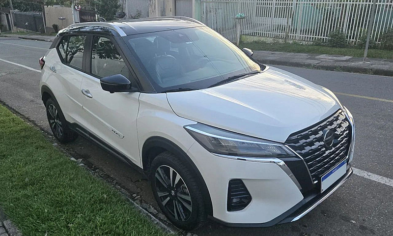 Nissan Kicks Exclusi...