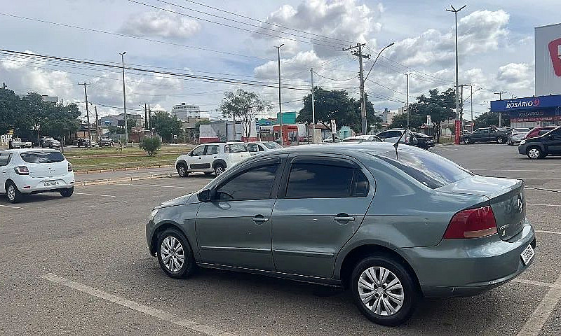 Volkswagen Voyage 1....