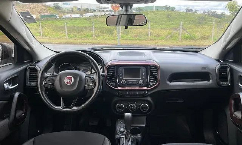 Fiat Toro Freedom 1....