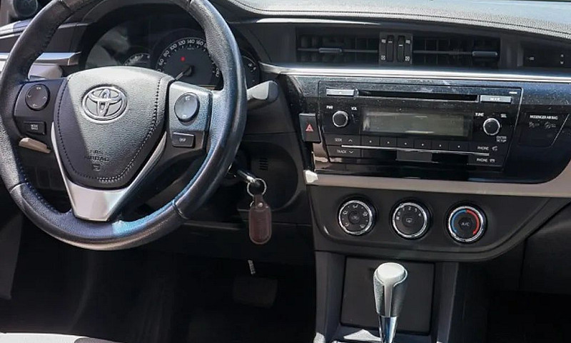 Toyota Corolla Gli 1...