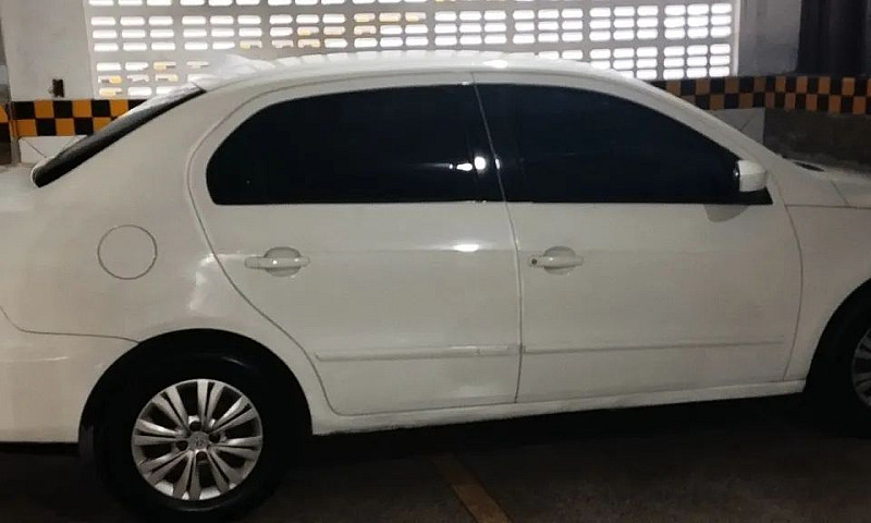 Volkswagen Voyage 1....
