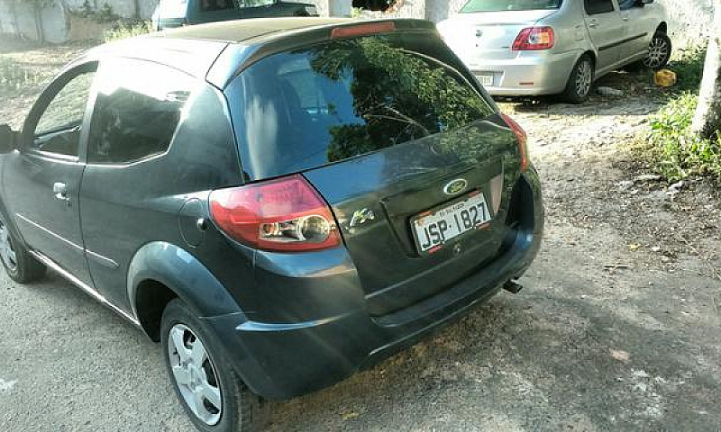 Ford Ka...