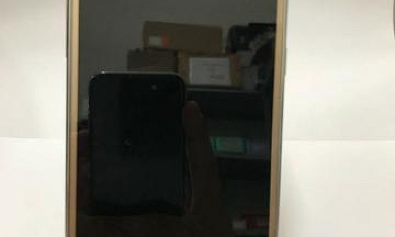 Celular J7...