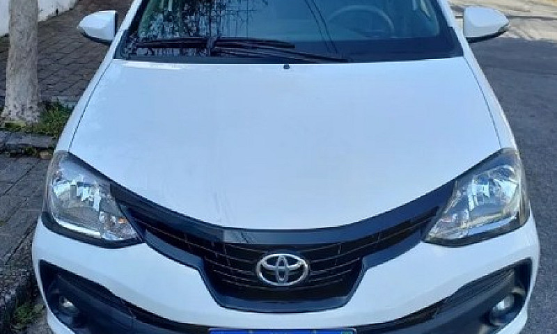 Toyota Etios ...