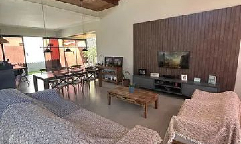Casa Condomínio Maik...