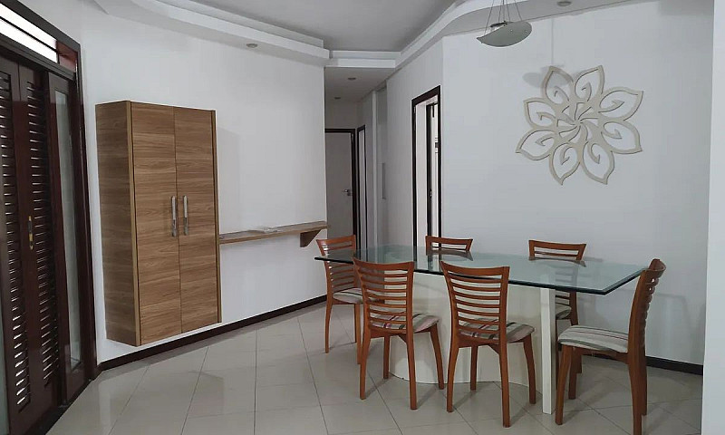 Casa No  Condomínio ...