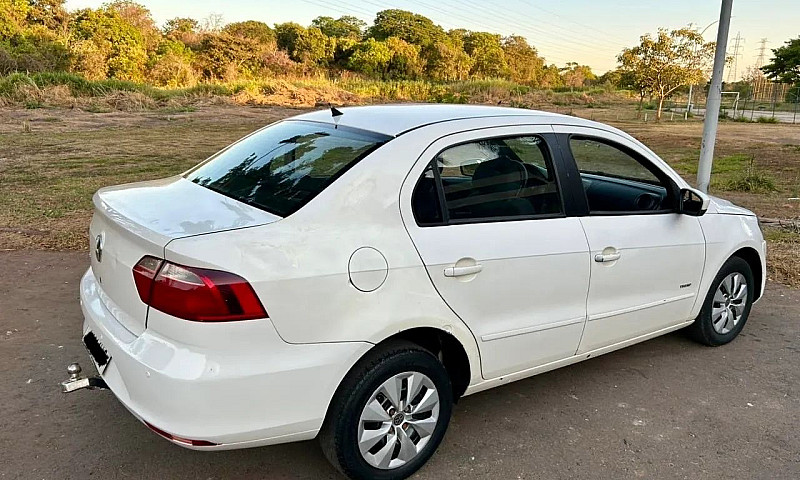 Volkswagen Voyage 1....