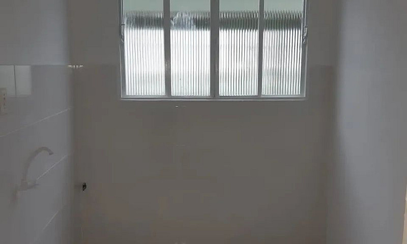 Aluga-Se Aptos 1 E 2...