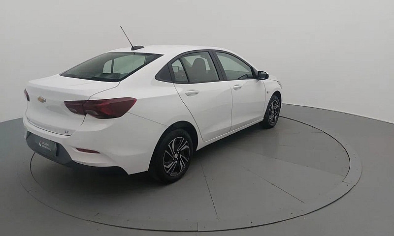 Chevrolet Onix Plus ...