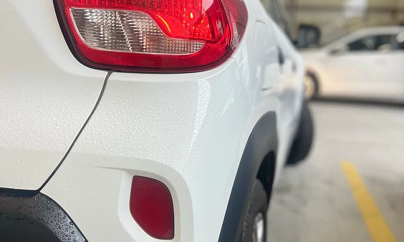 Renault Kwid Zen 1.0...