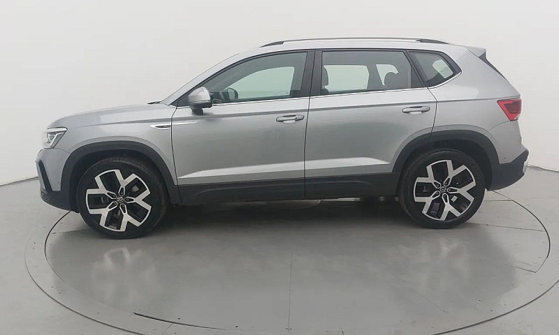 Volkswagen Taos High...