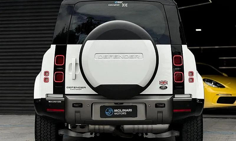 Land Rover Defender ...