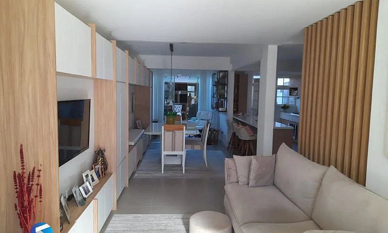 Casa De Condomínio 3...