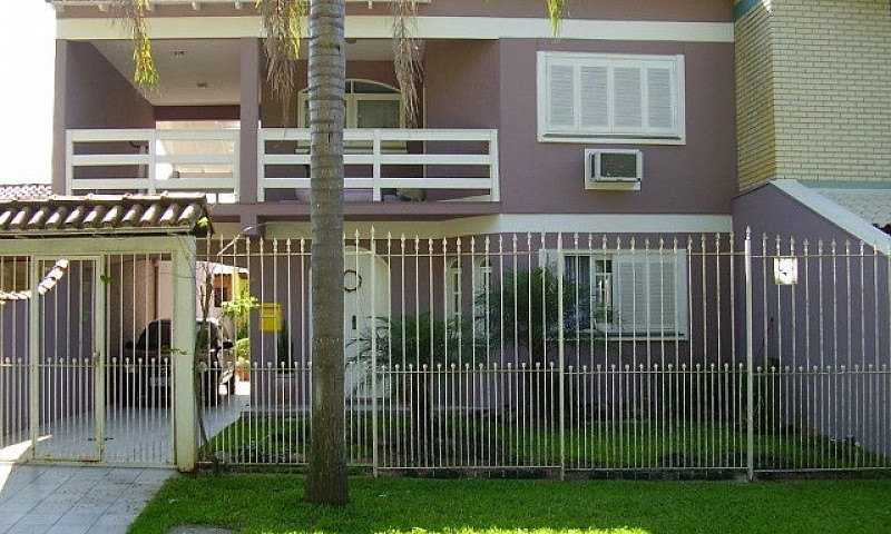 Casa Centro De Grava...