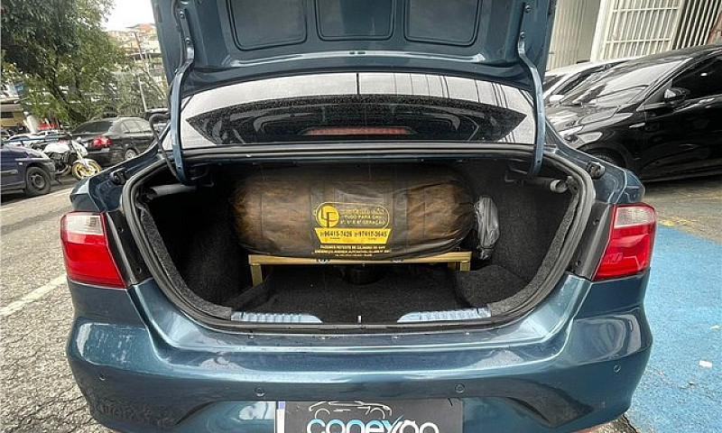 Volkswagen Voyage 20...