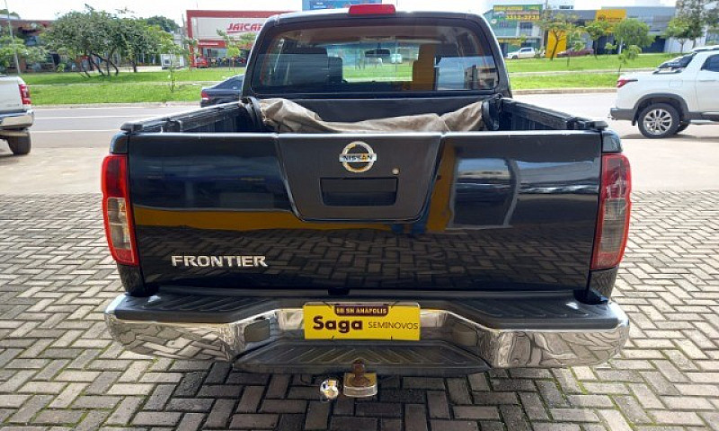 Nissan Frontier Se A...