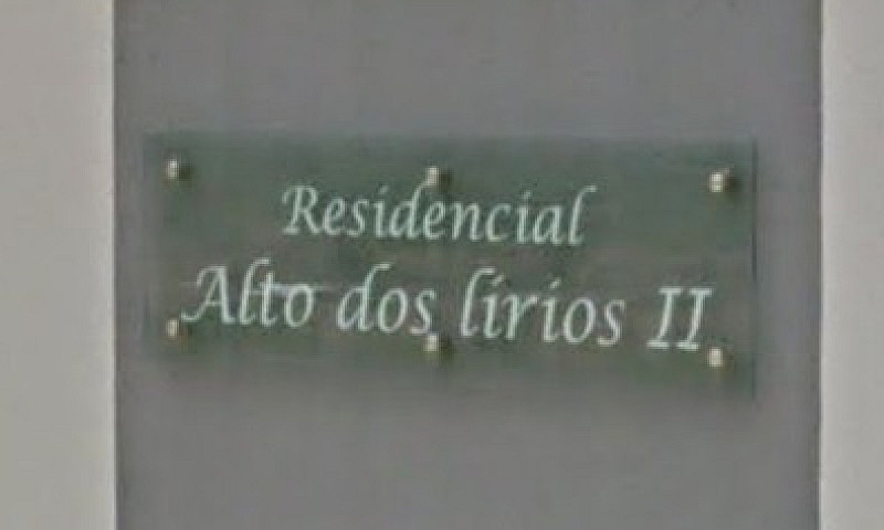 Alugo Uma Ótima Casa...