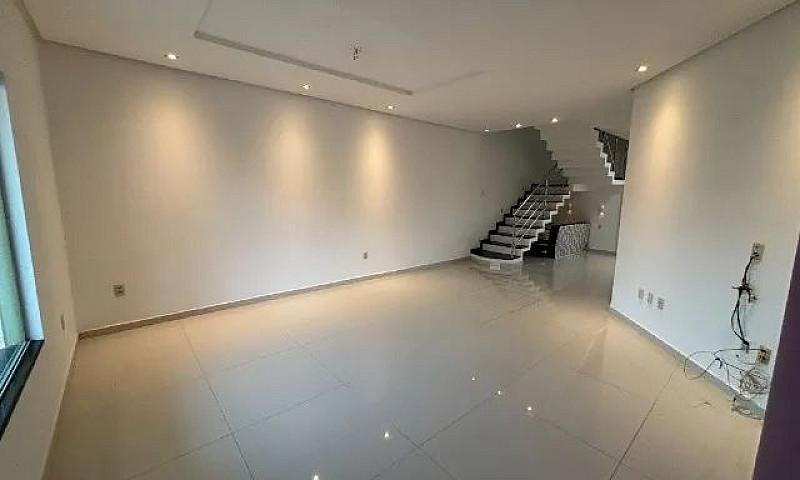 Aluga-Se Casa Com 3 ...