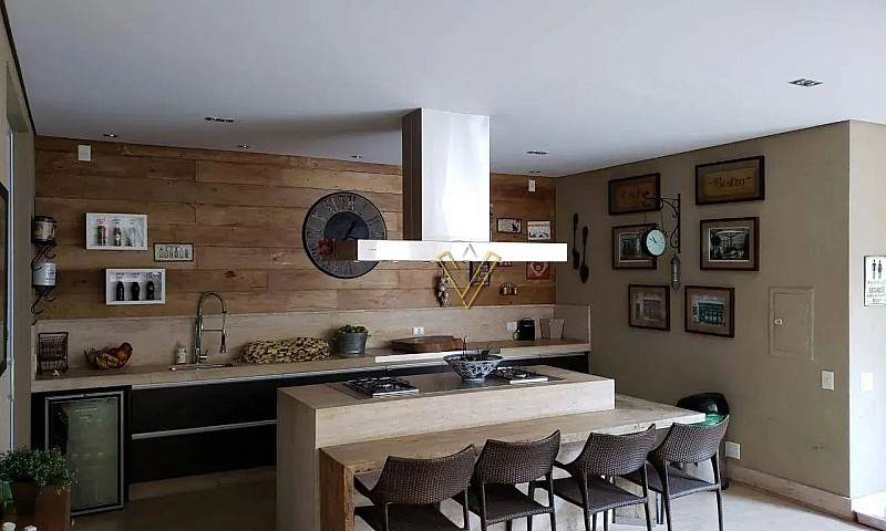 Casa Com 4 Dormitóri...