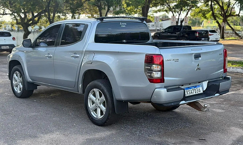 Mitsubishi L200 Trit...