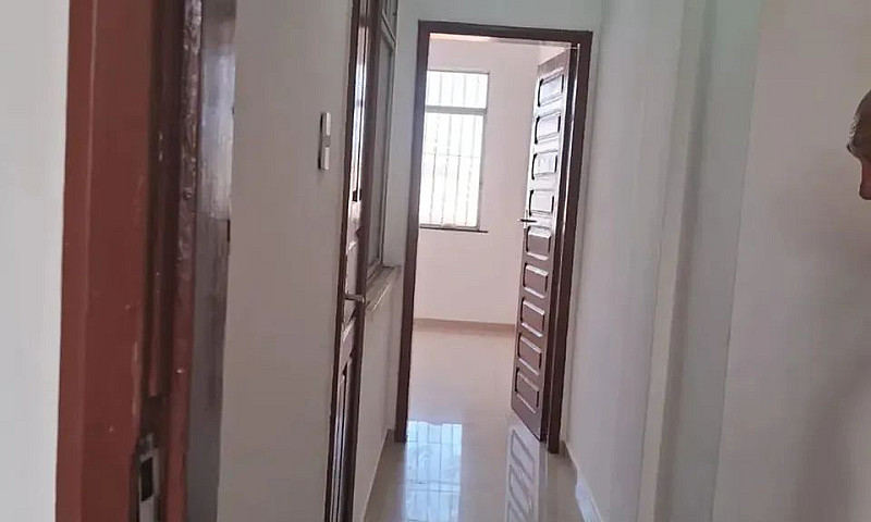 Alugo Apto 2 Quartos...