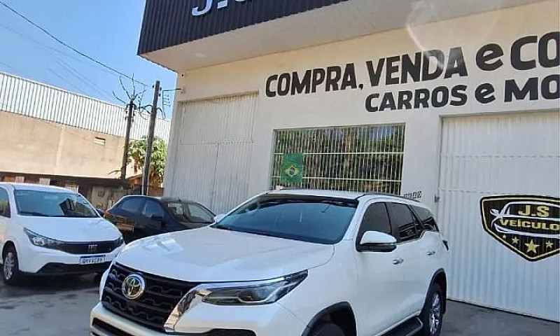 Toyota Hilux Sw4 Srx...