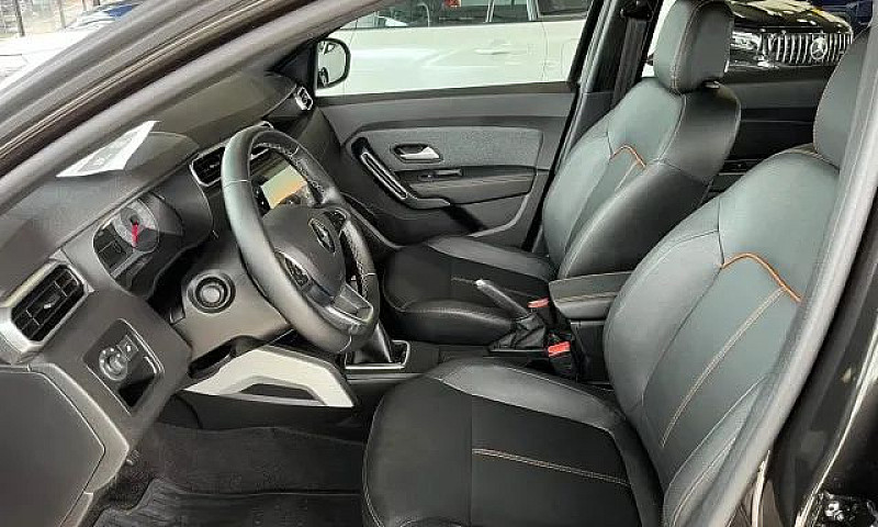 Renault Duster Iconi...