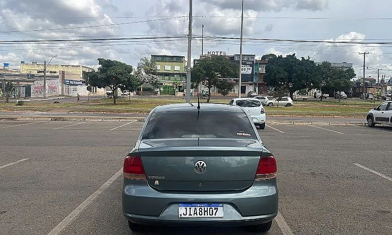 Volkswagen Voyage 1....