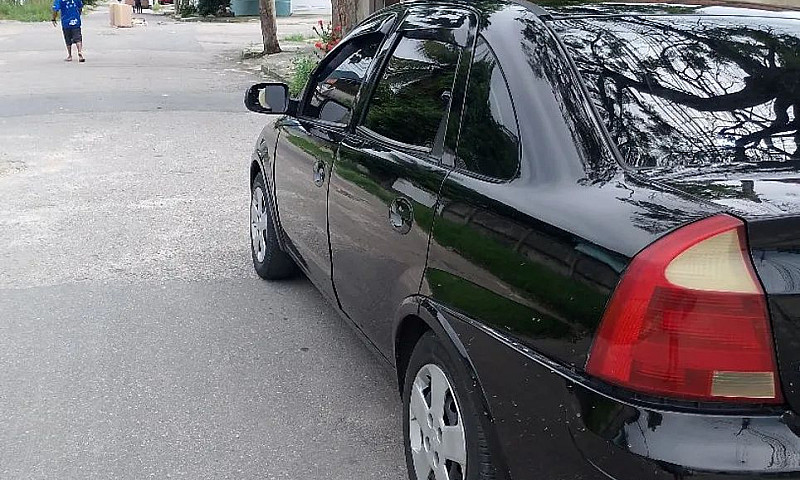 Chevrolet Corsa Sed....