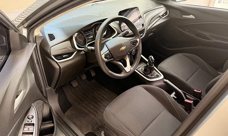 Chevrolet Onix Plus ...